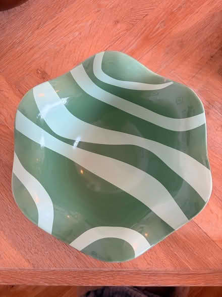 Photo of free Green bowl from Anthropologie (Chelsea SW3) #1
