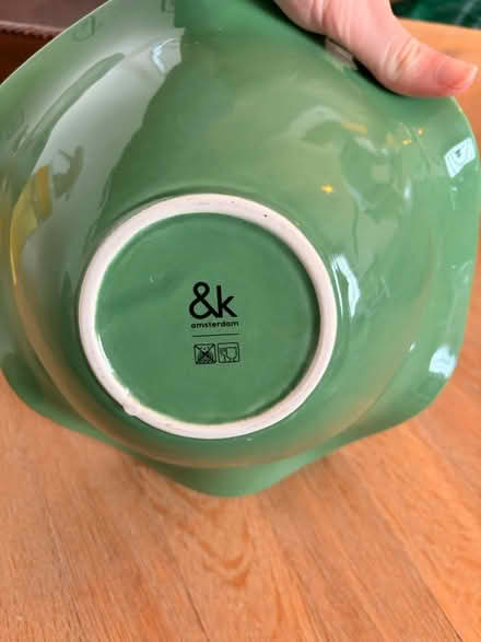 Photo of free Green bowl from Anthropologie (Chelsea SW3) #2