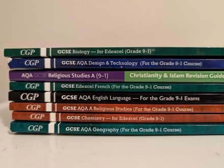 Photo of free GCSE Revision guides and papers (WGC, knightsfield) #2