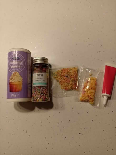 Photo of free Baking stuff (Richmond upon Thames TW10) #1