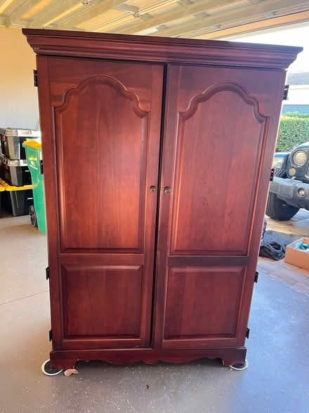 Photo of free TV Armoiew (Rockledge, Fl) #2