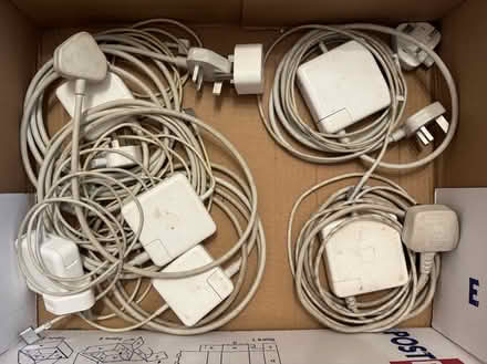 Photo of free Apple MagSafe 1 / 2 power supplies (Odd Down) #1