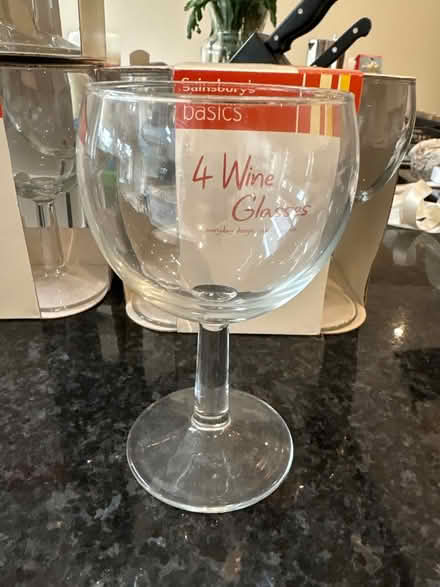 Photo of free 20 matching wine glasses (Southfields SW19) #2