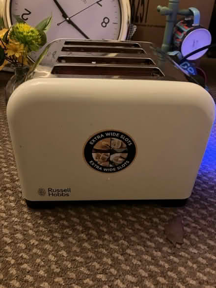 Photo of free Large toaster (SE24) #2