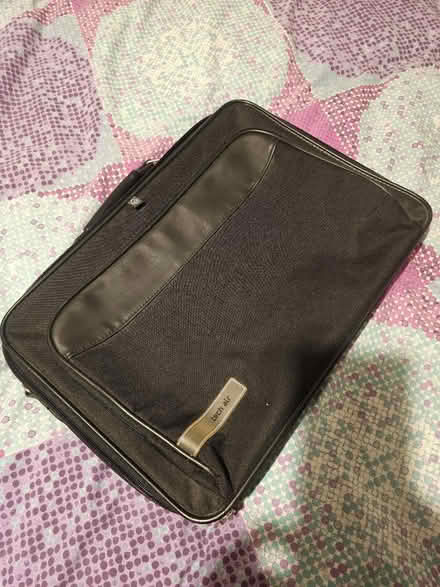 Photo of free Laptop Bag (E1 Tower Hamlets) #1