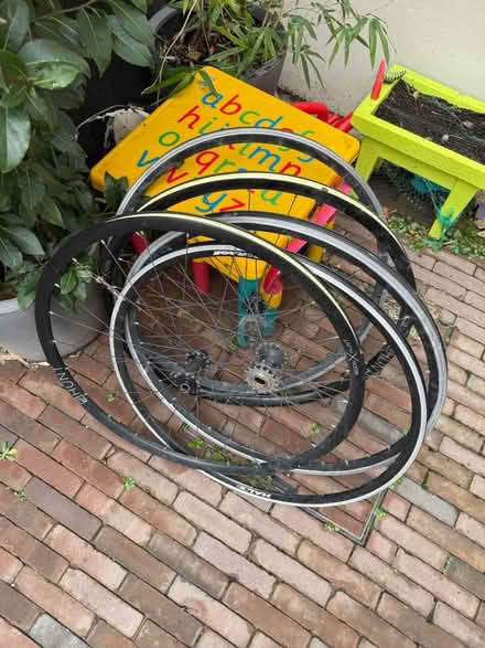 Photo of free Bicycle wheels and rims 700C (SE5) #2