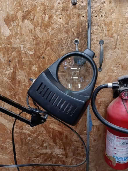 Photo of free Floor Standing Magnifying Glass (Ballard) #2