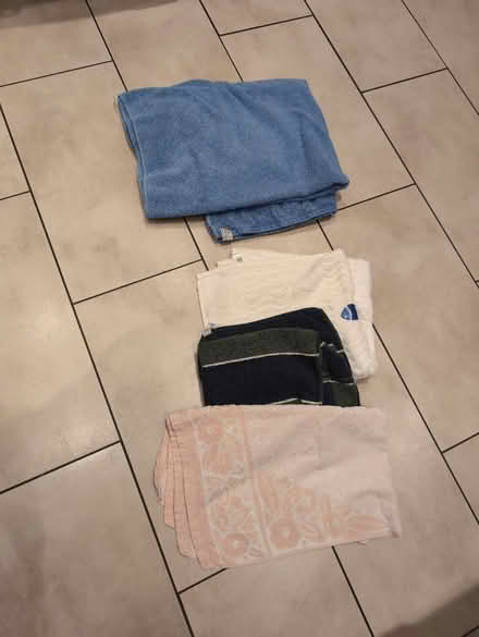 Photo of free Towels (Byfleet KT14) #1