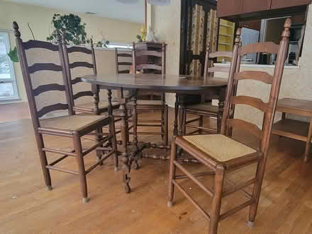 Photo of free Dining Table w/6 chairs (South Salem) #1