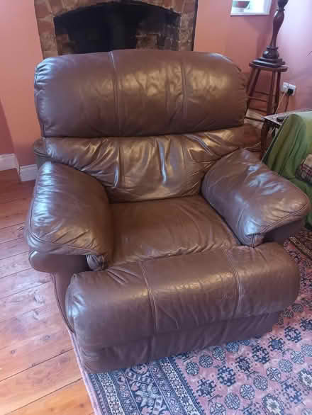 Photo of free Reclining Armchair (Cwmbach Llechrhyd LD2) #1