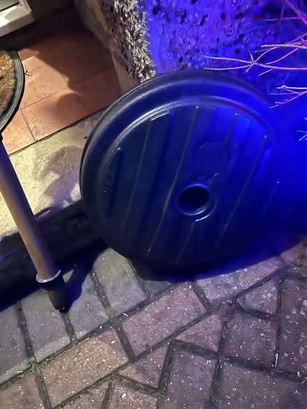 Photo of free Red wooden sun umbrella for garden (Oxford (Risinghurst) OX3) #2