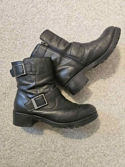 Photo of free Ladies boots size UK 5 (Stevenage SG1) #1