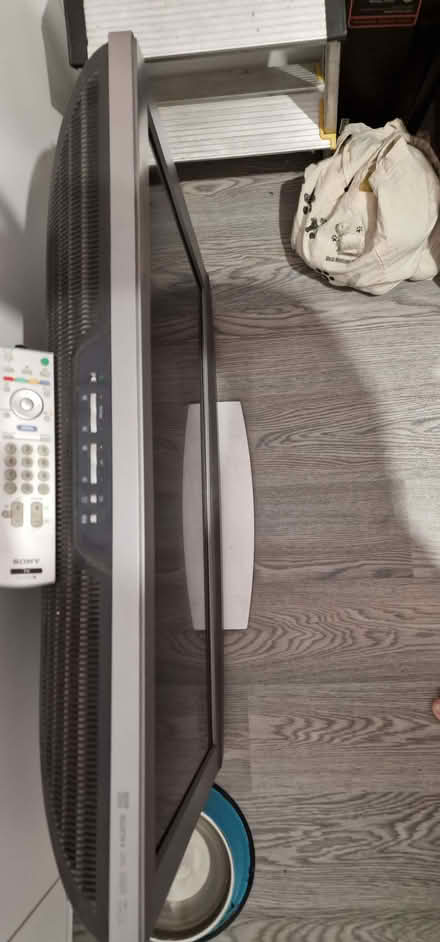 Photo of free Samsung tv (Tooting SW17) #1