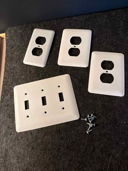 Photo of free Outlet covers (Annapolis (near Quiet Waters)) #1