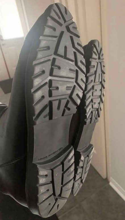 Photo of free Ladies winter boots (Milton - Thompson/Main) #2