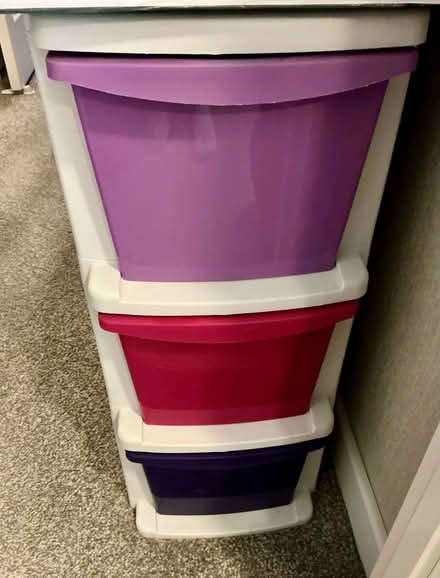 Photo of free 2 sets of 3 drawer units (Blewbury OX11) #2
