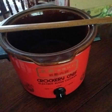 Photo of free Electric slow cooker (Crawley RH10) #2