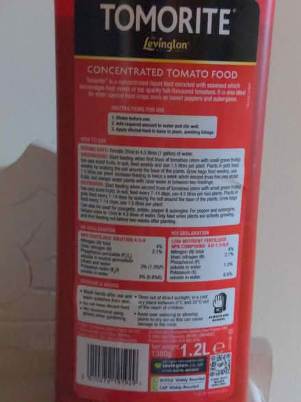 Photo of free Tomato Plant Feed (BN8) #2