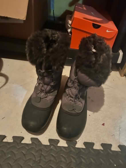 Photo of free Women’s winter shoes (milton, derry and scottl) #1