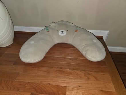 Photo of free Baby pillow, wrist splints and head support #3