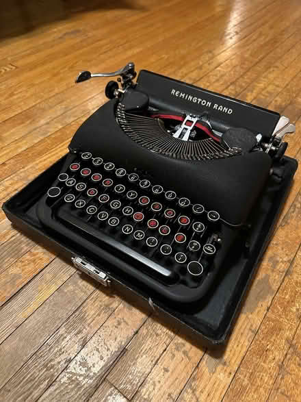 Photo of free Remington Rand portable typewriter (Mortimer & Coxwell) #2