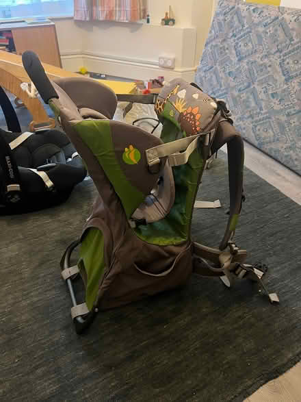 Photo of free Baby : toddler carrier rucksack (N16) #3