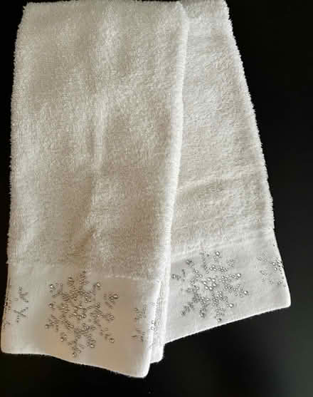Photo of free Snowflake hand towels (Bridgeport, Kitchener) #3