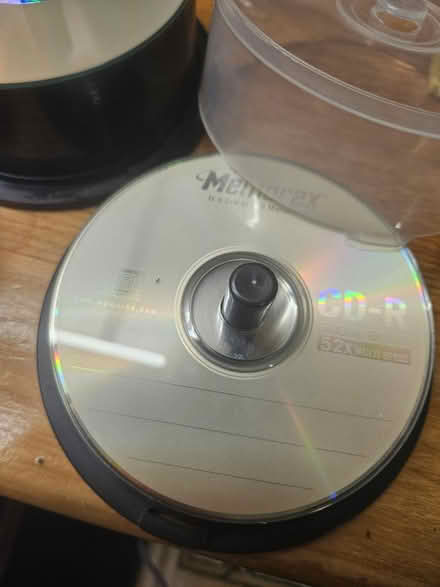 Photo of free Selection of writable dvds & cds (Tardebigge, B97) #3
