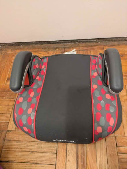 Photo of free Graco car booster seat (E. Midtown) #1