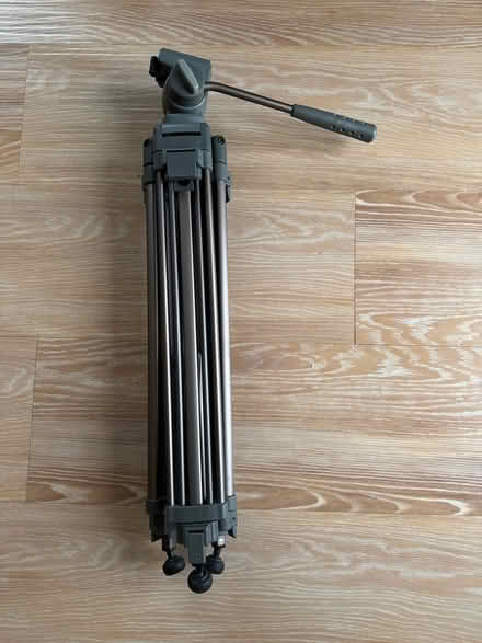Photo of free Tripod (Millend OX7) #1