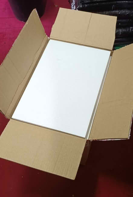 Photo of free Strong lined cardboard box (S20 Waterthorpe) #1