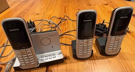 Photo of free Siemens Gigaset S685 3 phones (Glusburn) #3
