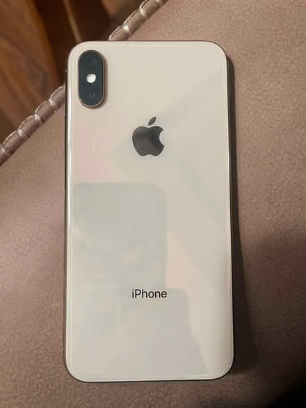 Photo of free iPhone XS (Santiago Villa) #2
