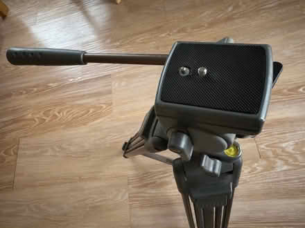 Photo of free Tripod (Millend OX7) #4