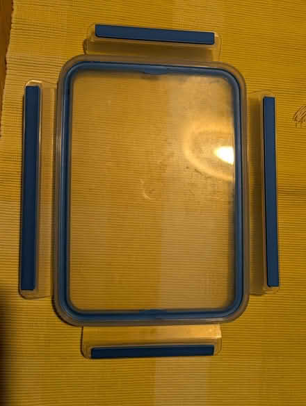 Photo of free Lid for oven to fridge pyrex dish (S11 near Endcliffe park) #1