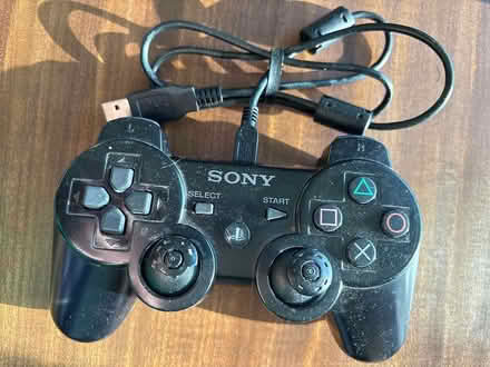 Photo of free Sony PS3 controller (Shooters Hill SE18) #1