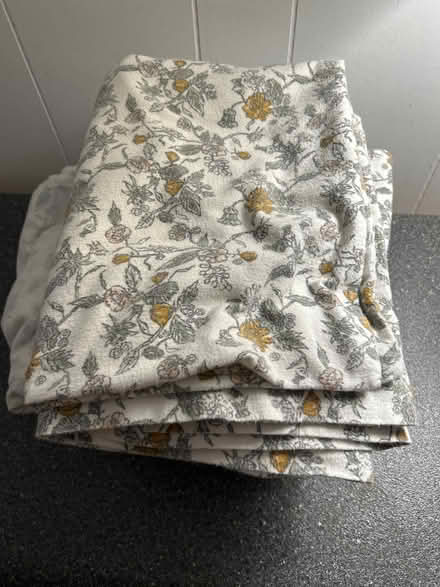 Photo of free Queen flannel sheet set (Marley) #1