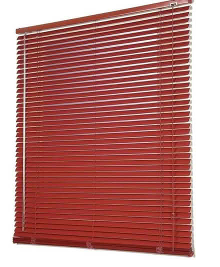 Photo of free Red Venetian Window Blind (Datchworth SG3) #1