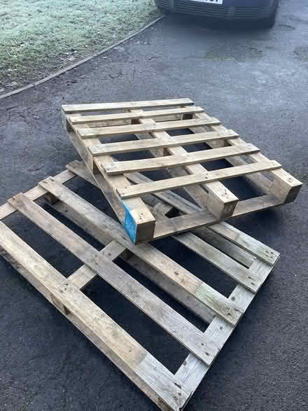 Photo of free Wooden pallets (Gerrards Cross SL9) #1