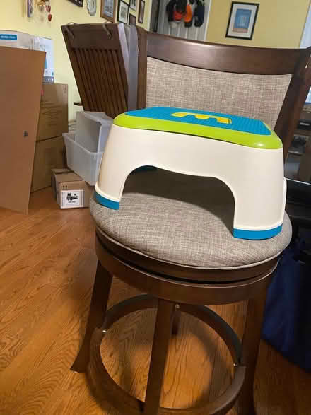 Photo of free Child's Step Stool (East side of Columbia) #1