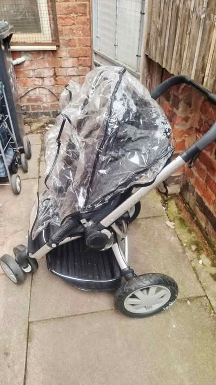 Photo of free Stroller (LE53TP) #2
