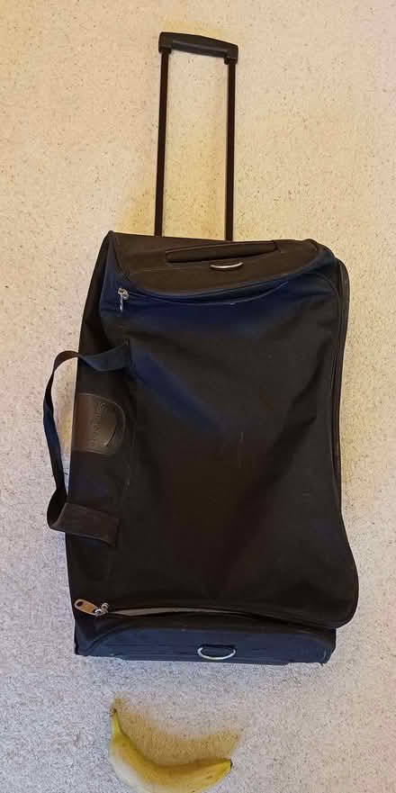 Photo of free Large wheeled Samsonite luggage bag (IP4) #3