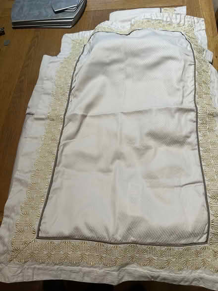 Photo of free double duvet cover + 2 pillow cases (Fernhill Heath WR3 7PU) #1