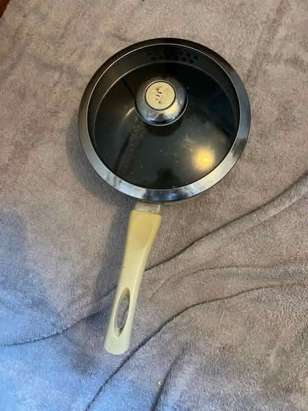 Photo of free Kitchen Pots pans tubs assorted (East Kilbride) #3