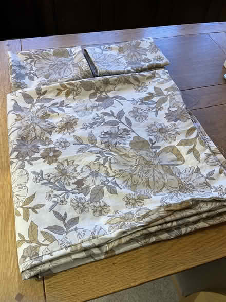 Photo of free Double duvet cover plus pillowcases (Lenton NG7) #1
