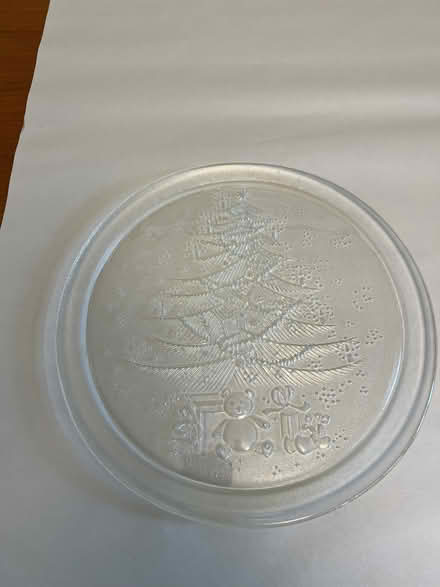 Photo of free Glass Christmas Platter (Midtown Palo Alto) #1