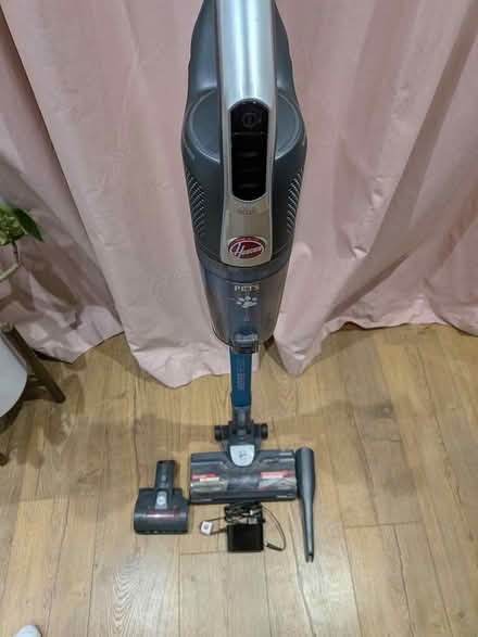 Photo of free Hoover HF522STP Cordless Vacuum (Wokingham RG41) #1