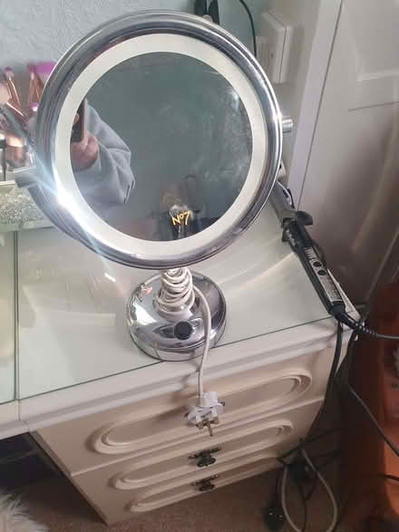 Photo of free Double sided mirror. (Elstow MK42) #1