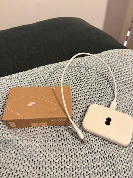 Photo of free EE 4G WiFi dongle (Royal Leamington Spa CV31) #1