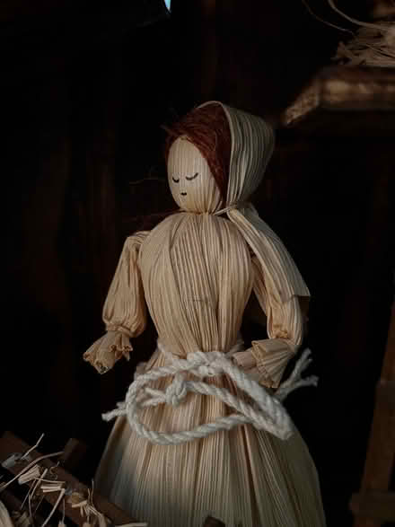 Photo of free Wood and cornhusk nativity scene (Downtown Martinez) #2